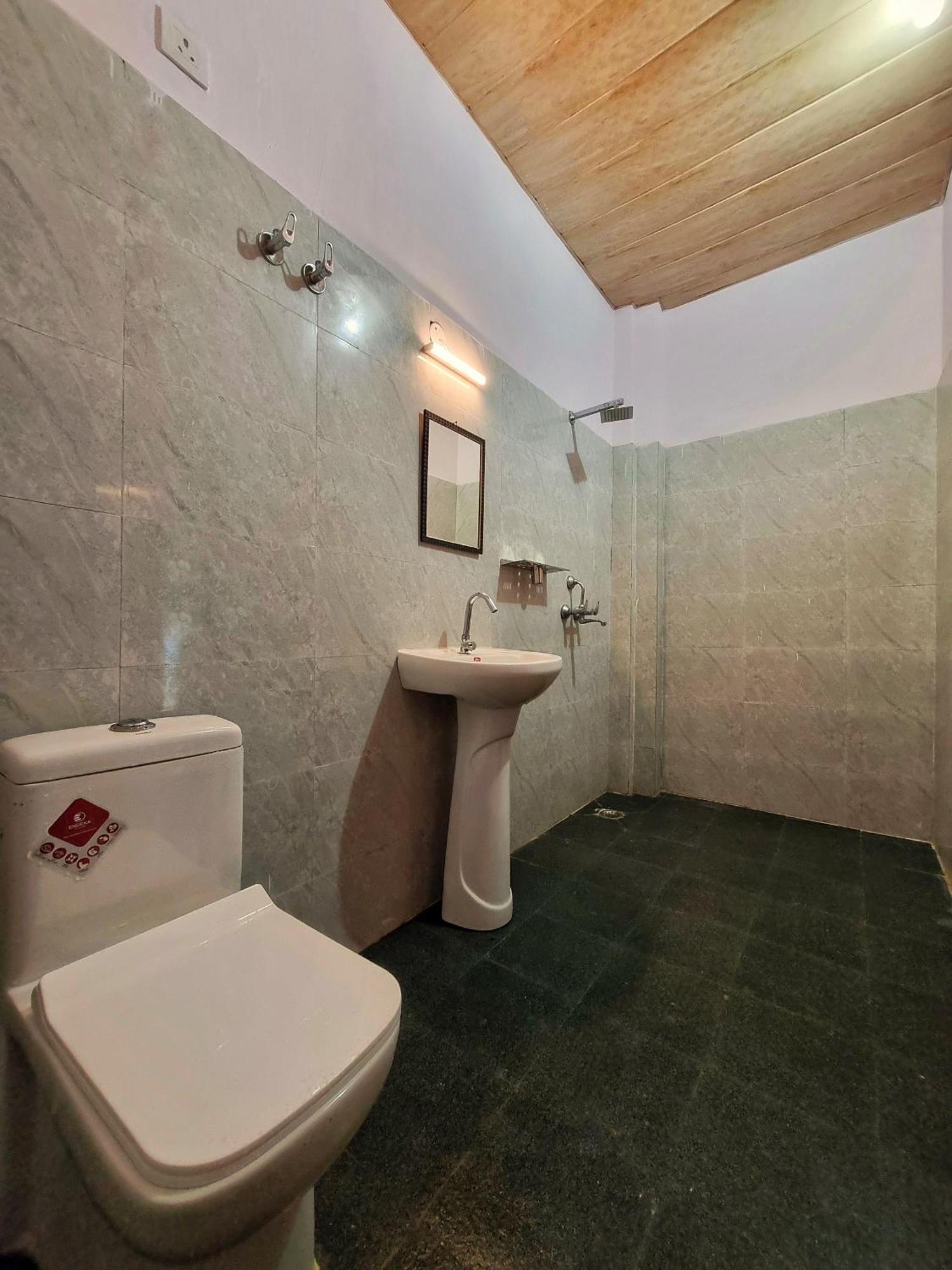 Landlopers Hostel ริชิเคช ภายนอก รูปภาพ