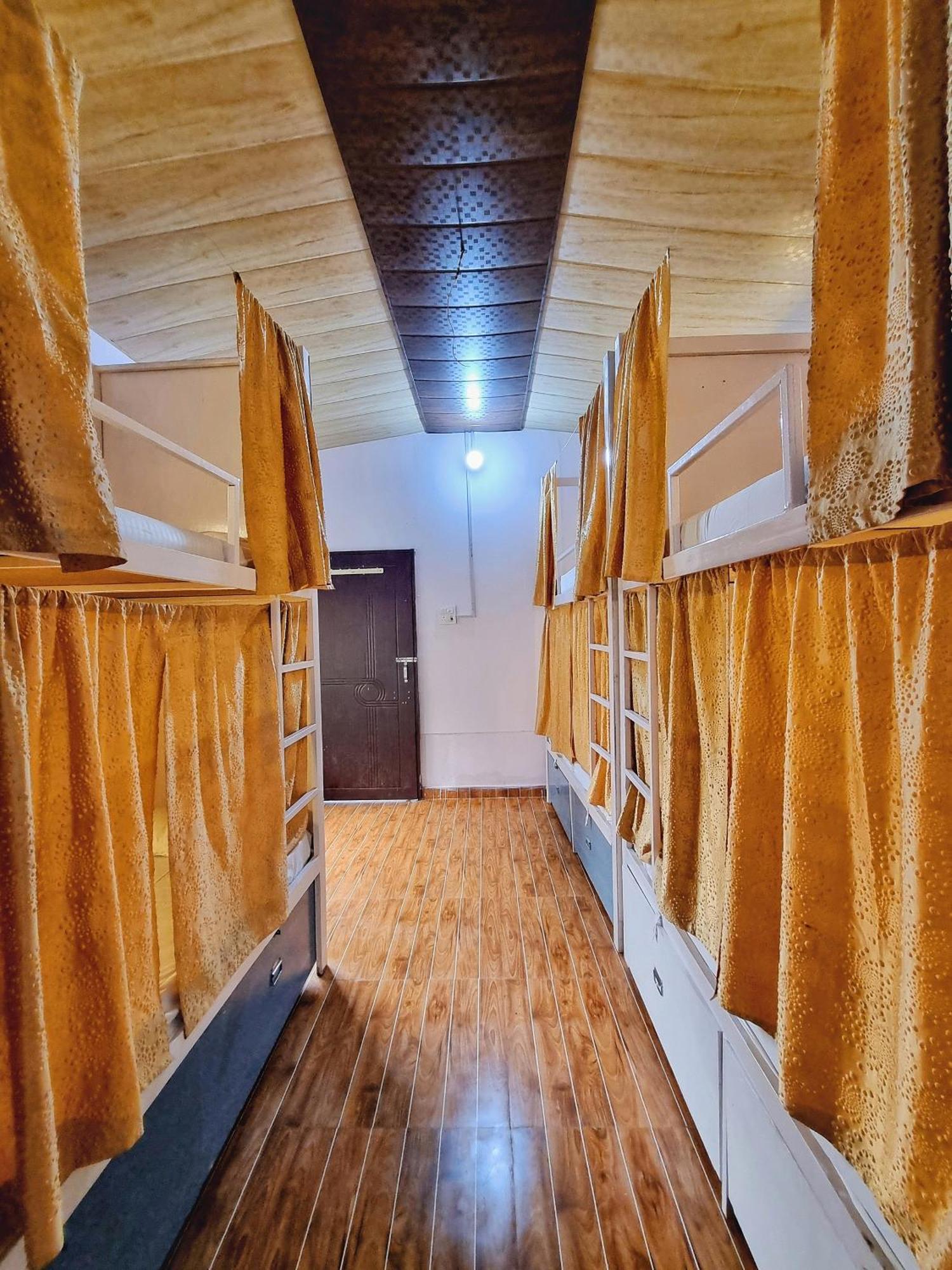 Landlopers Hostel ริชิเคช ภายนอก รูปภาพ