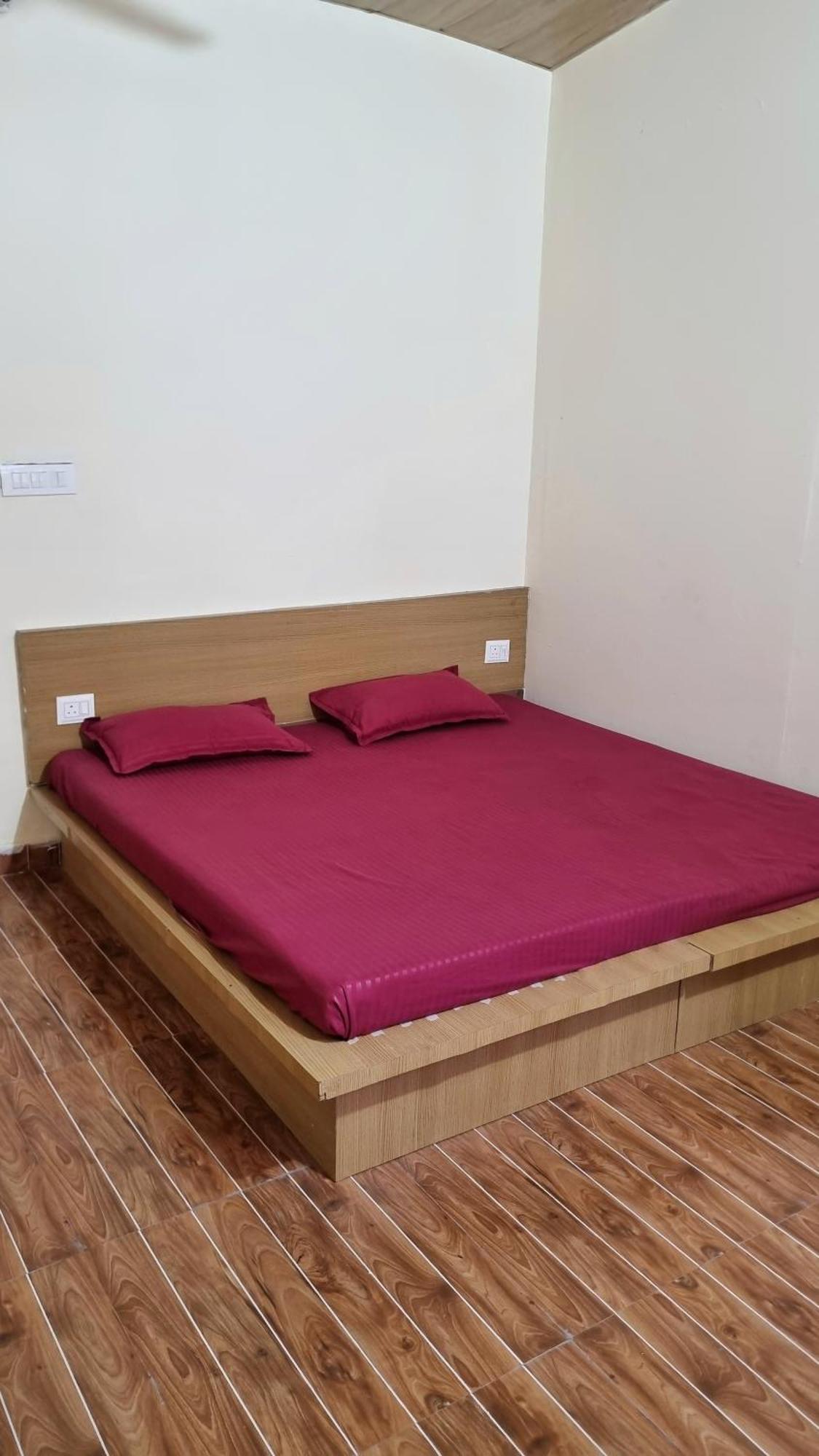Landlopers Hostel ริชิเคช ภายนอก รูปภาพ