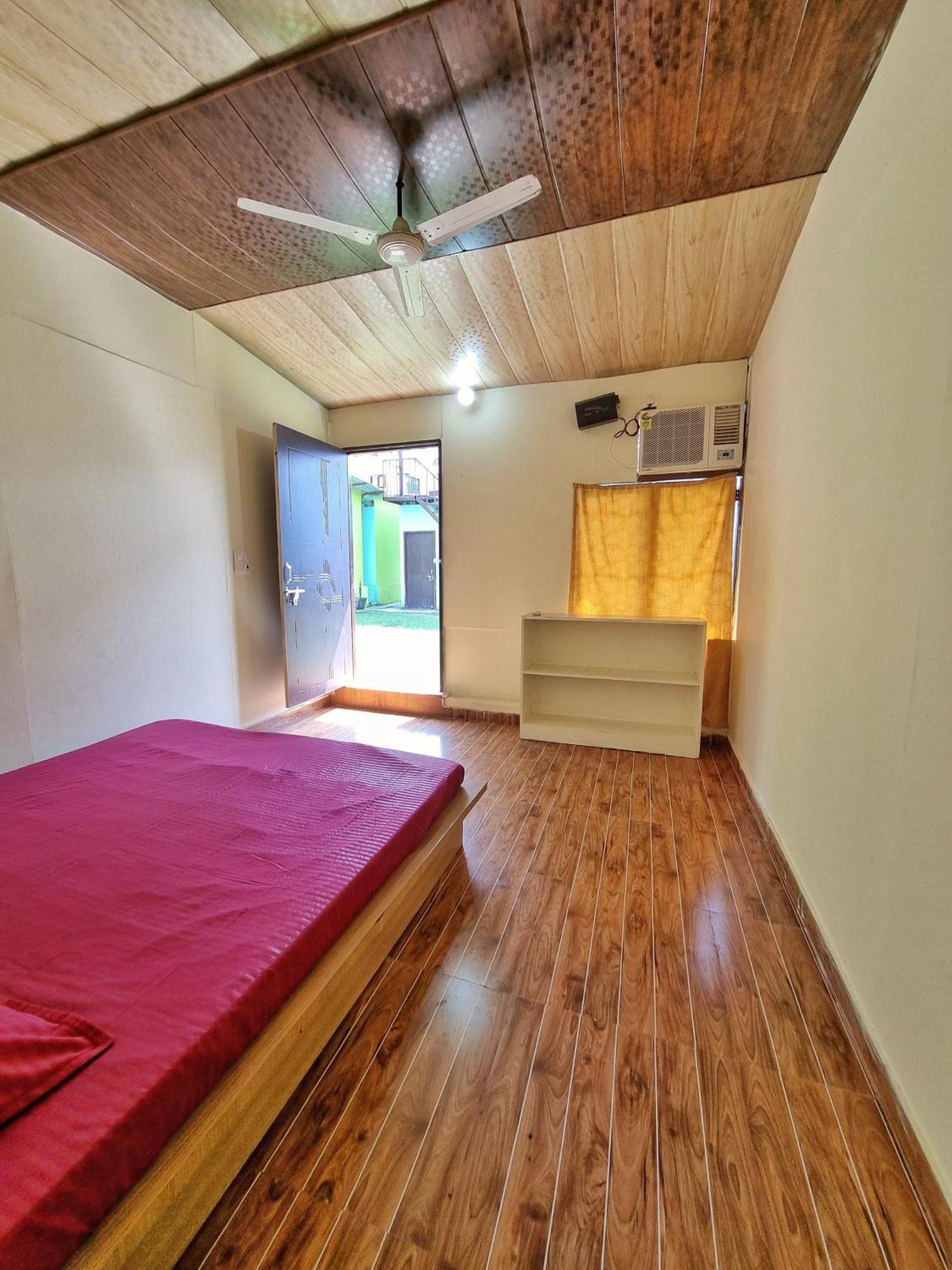 Landlopers Hostel ริชิเคช ภายนอก รูปภาพ