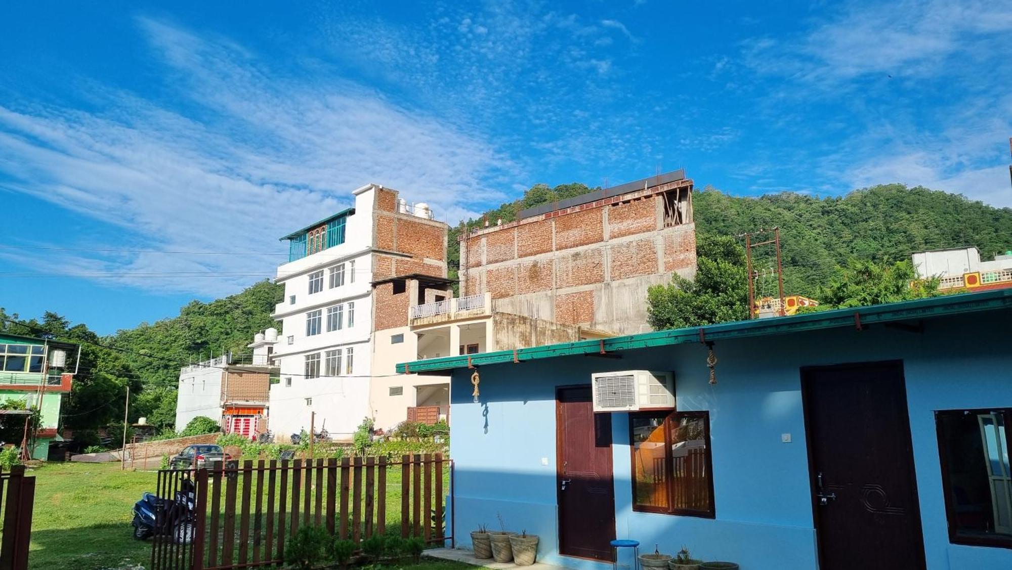 Landlopers Hostel ริชิเคช ภายนอก รูปภาพ