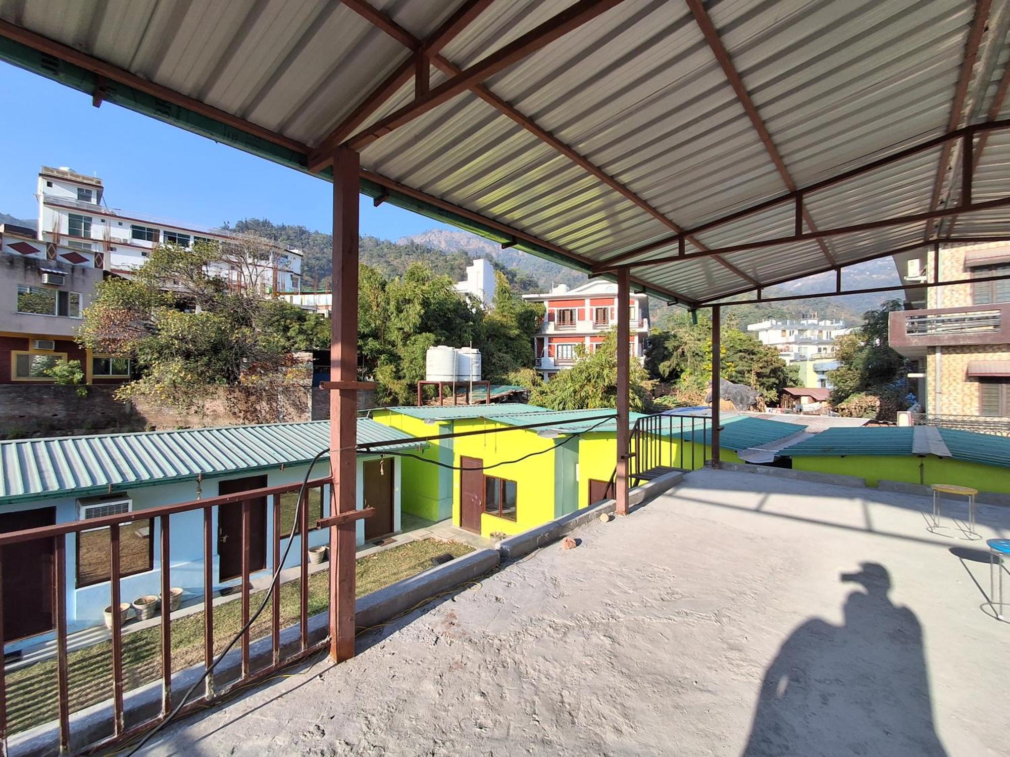 Landlopers Hostel ริชิเคช ภายนอก รูปภาพ