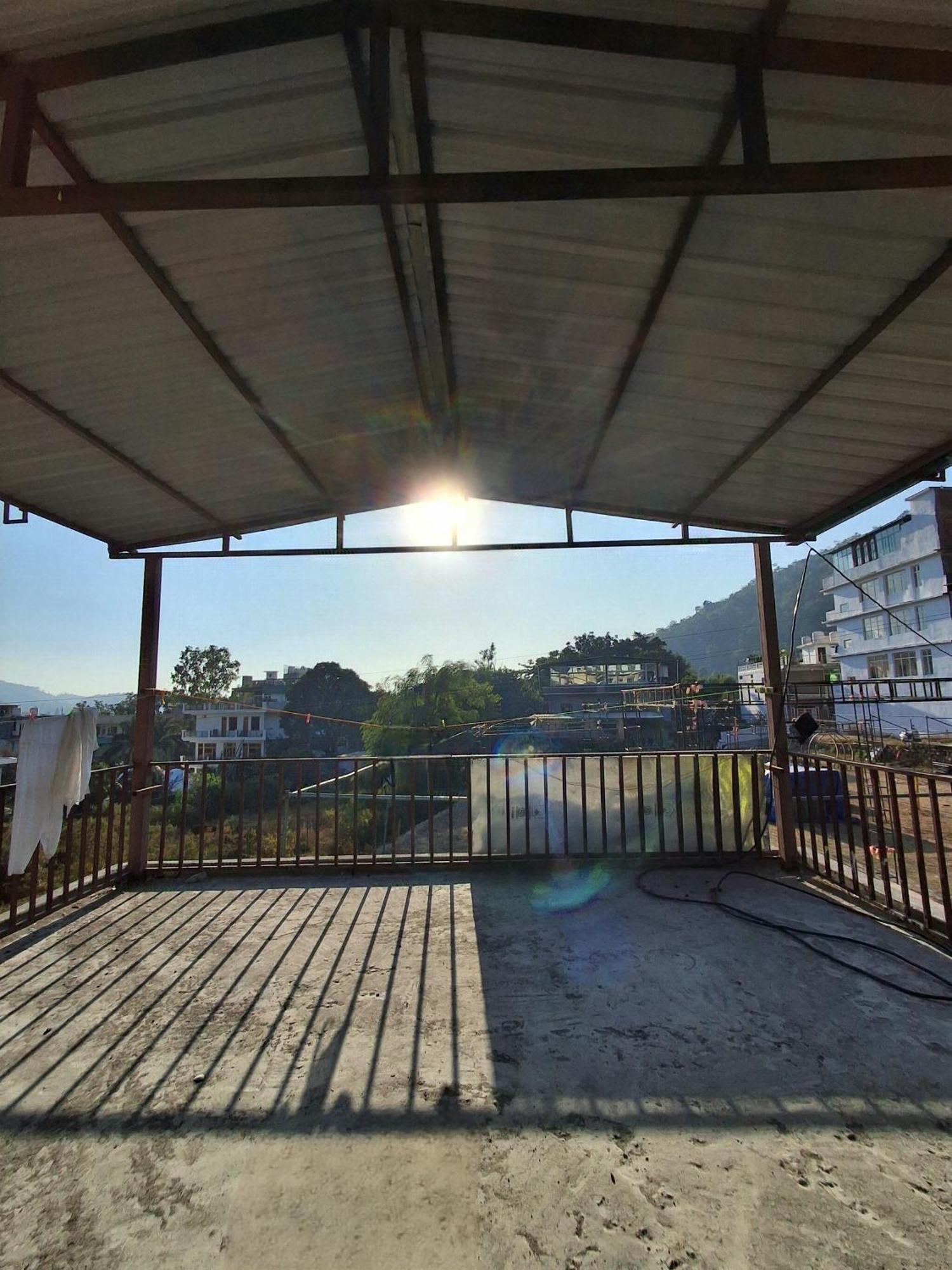 Landlopers Hostel ริชิเคช ภายนอก รูปภาพ